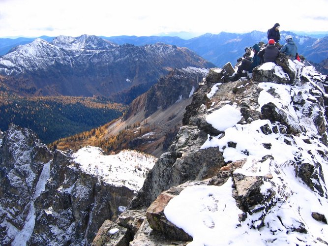 Here's another view of the summit, looking south, with Gopher Mountain on the left.
You can see the 7000-foot meadow in the left center of the picture.